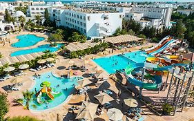Zodiac Hotel & Aqua Park